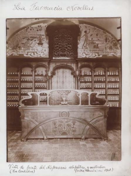 Farmacia Novellas.jpg