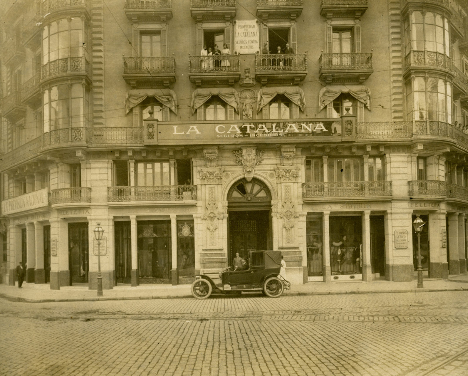 Façana de la Pelleteria La Sibèria
