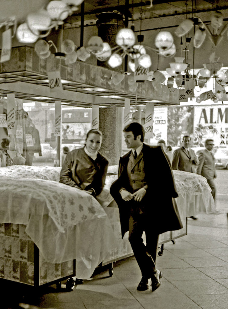 87- A la entrada en calle Pelayo.jpg