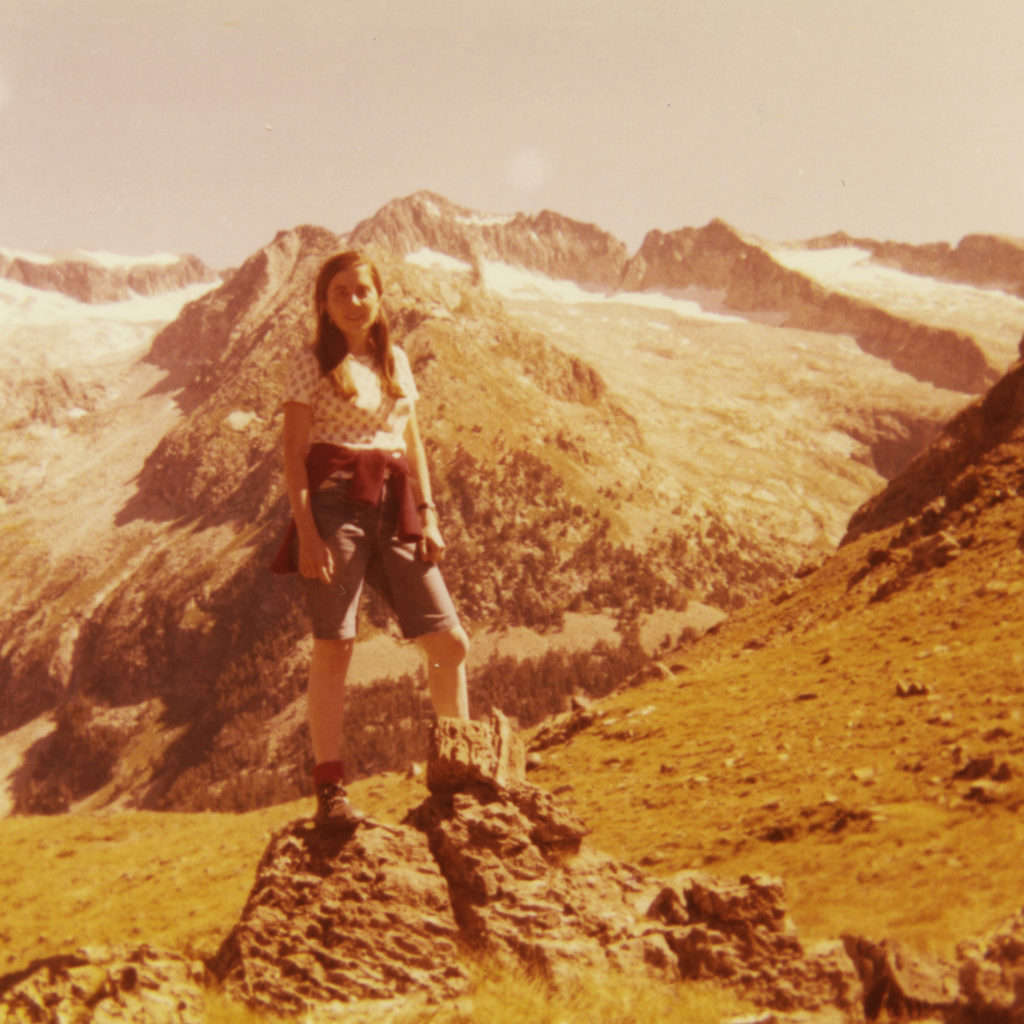 Àngels Banqué d'excursió al Pirineu. Joan Ors, 197?