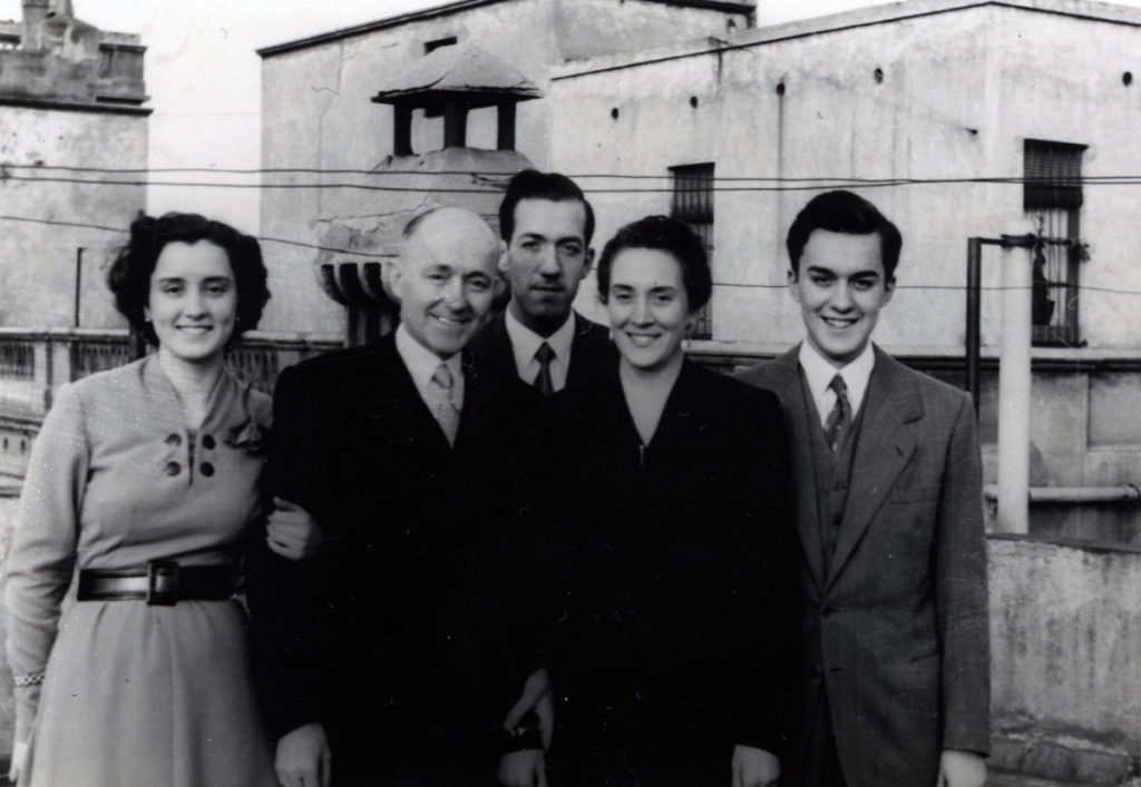 Família Garcia Capdevila al terrat de la Casa Àngel Batlló (Cedida per Edmon Elgström)